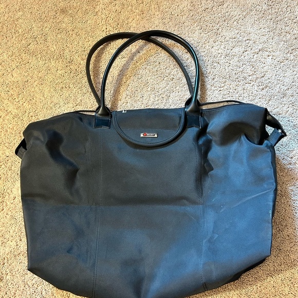 Delsey Paris Handbags - Vintage Oversized weekend Black Tote